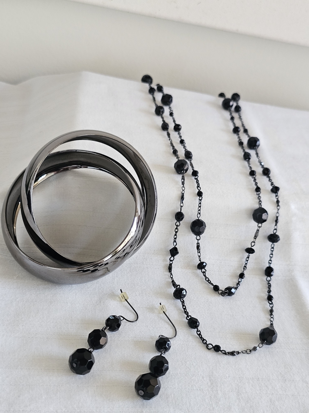 Express Elegant Black Beaded Necklace, Earrings & Bangle Jewelry Set - Gunmetal